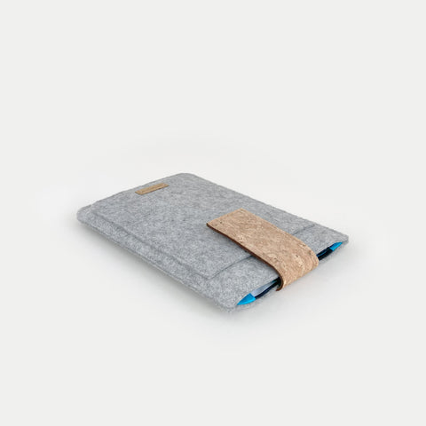 Op maat gemaakte eReader-hoes | met magnetische sluiting en extra vak | lichtgrijs - vormen | Model "HAKA"