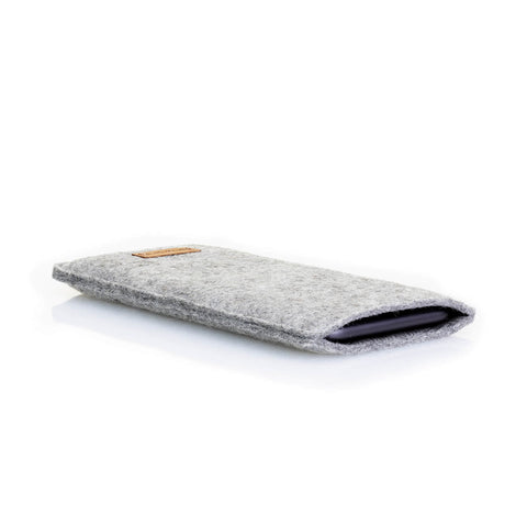Telefoonhoesje voor Fairphone 6 | van vilt en biologisch katoen | lichtgrijs - tracks | Model "LET"