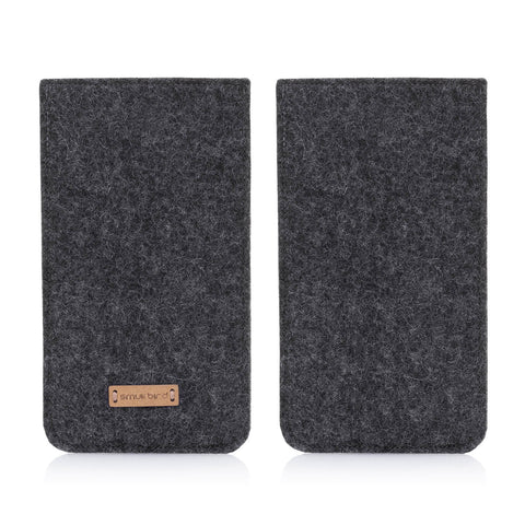 Stilvolle dunkelgraue Filztasche für das Samsung Galaxy A37, hergestellt aus nachhaltigen Materialien und mit viel Liebe zum Detail gefertigt.