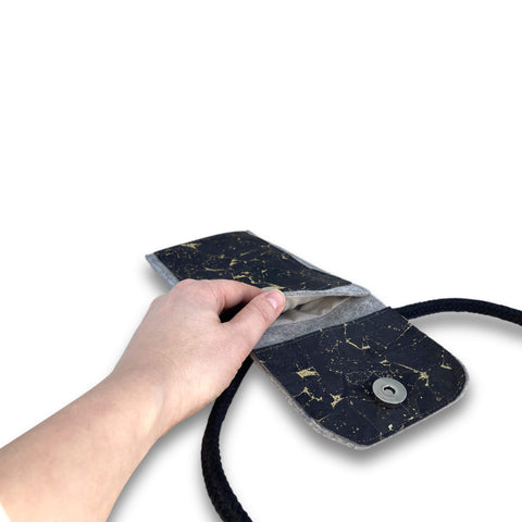 Schoudertas voor iPhone 15 | van vilt en biologisch katoen | lichtgrijs - zwart | model KEDJA deluxe