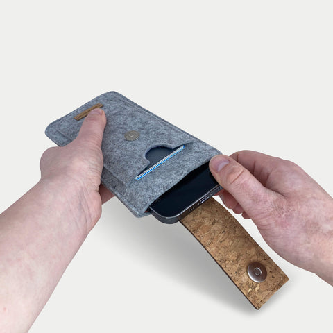 Telefoontas voor iPhone 16 | met magneetsluiting en extra vak | lichtgrijs - Shapes | model HAKA