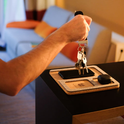 Organizer voor telefoon, sleutels, sieraden & co. | gemaakt van vilt en kurk | lichtgrijs