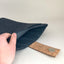 Op maat gemaakte tablethoes | met magnetische sluiting en extra vak | antraciet - sporen | Model "HAKA"
