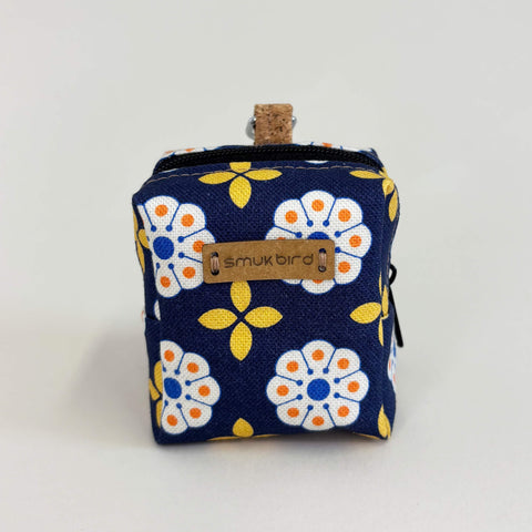 Mini-tasje voor koptelefoons & Co. | gemaakt van biologisch katoen | Ontwerp Bloom | PocketCube-model