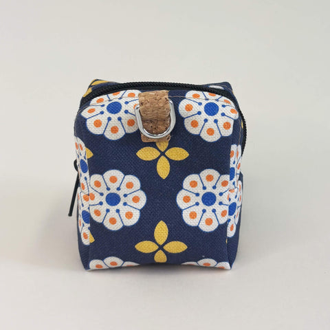 Mini-tasje voor koptelefoons & Co. | gemaakt van biologisch katoen | Ontwerp Bloom | PocketCube-model