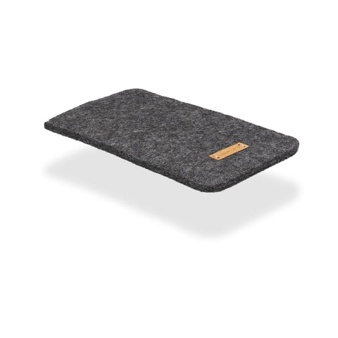 Telefoonhoesje voor iPhone 16 | gemaakt van vilt en biologisch katoen | antraciet - vormen | Model "LET"