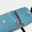 KEDJA deluxe Umhängetasche in hellgrau und azur, mit Fächern für Motorola Edge 60, Karten und Geldscheine.