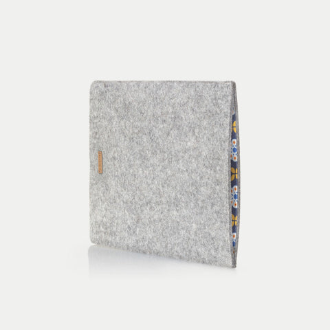 Hoesje voor MacBook Air M3 13 | gemaakt van vilt en biologisch katoen | lichtgrijs - Bloom | Model "LET"