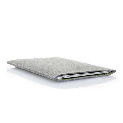 Hoesje voor Huawei Matebook 14 | gemaakt van vilt en biologisch katoen | lichtgrijs - strepen | Model "LET"
