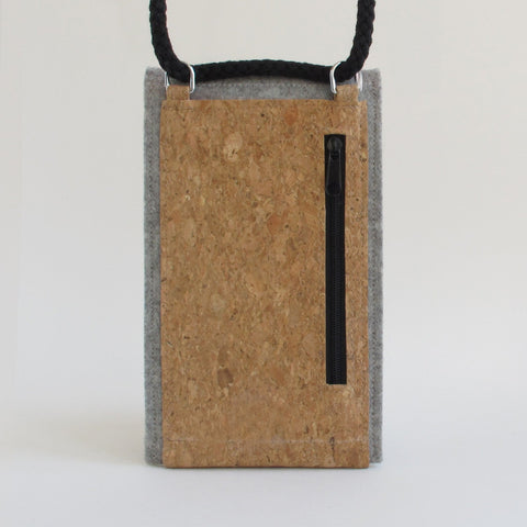 Schoudertas voor Fairphone 3 | gemaakt van vilt en biologisch katoen | lichtgrijs - strepen | Model KEDJA