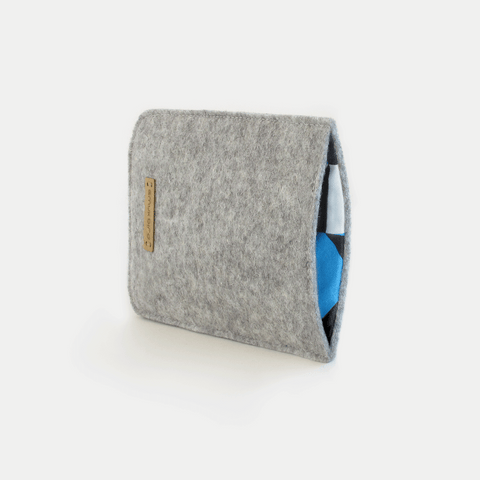 Telefoontas voor iPhone 14 Plus | gemaakt van vilt en biologisch katoen | lichtgrijs - vormen | Model "LET"