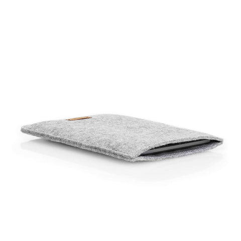 Hoesje voor Kindle Oasis 10 | gemaakt van vilt en biologisch katoen | lichtgrijs - sporen | Model "LET"