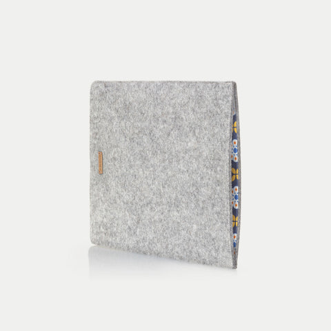 Hoesje voor MacBook Air 13 | gemaakt van vilt en biologisch katoen | lichtgrijs - Bloom | Model "LET"