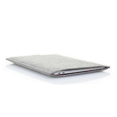 Hoesje voor MacBook Air 13 | gemaakt van vilt en biologisch katoen | lichtgrijs - Kleurrijk | Model "LET"