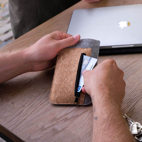 Telefoontas met kaartsleuf voor iPhone 11 | lichtgrijs - kleurrijk | Model "ZIP"