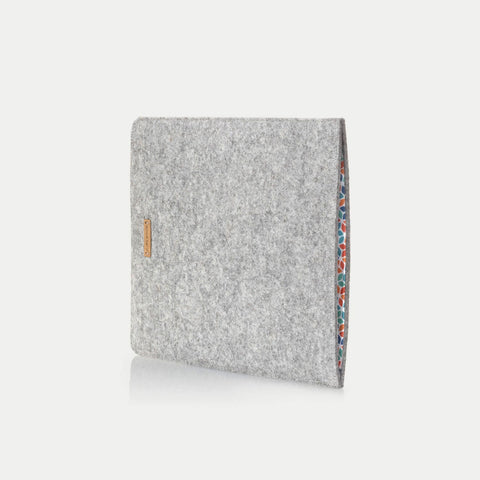 Hoesje voor Surface Pro 9 | gemaakt van vilt en biologisch katoen | lichtgrijs - kleurrijk | Model "LET"