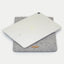 Case voor iPad - 10e generatie | gemaakt van vilt en biologisch katoen | lichtgrijs - sporen | Model "LET"